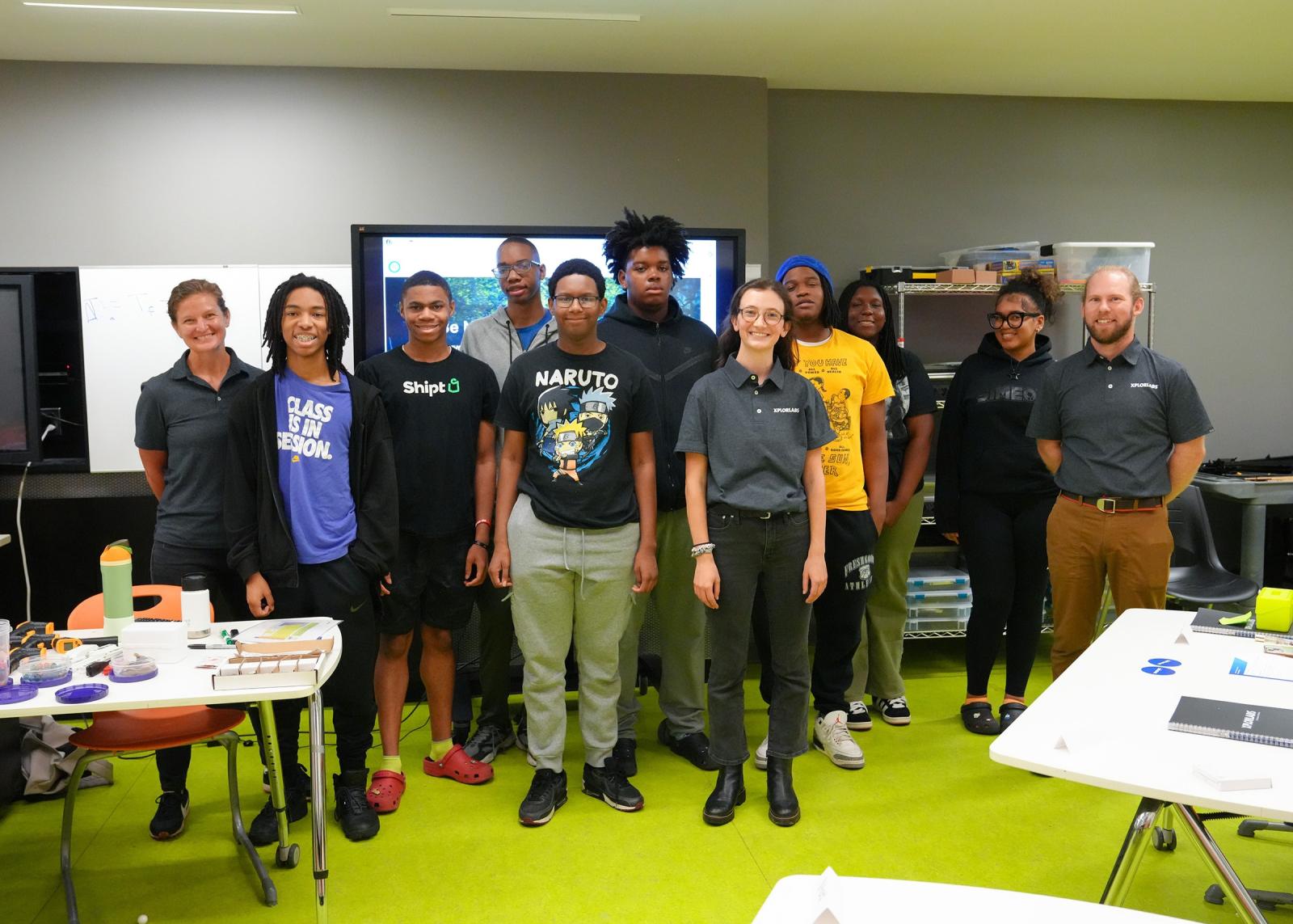 High school students attend a NSBE Chicago engineering camp