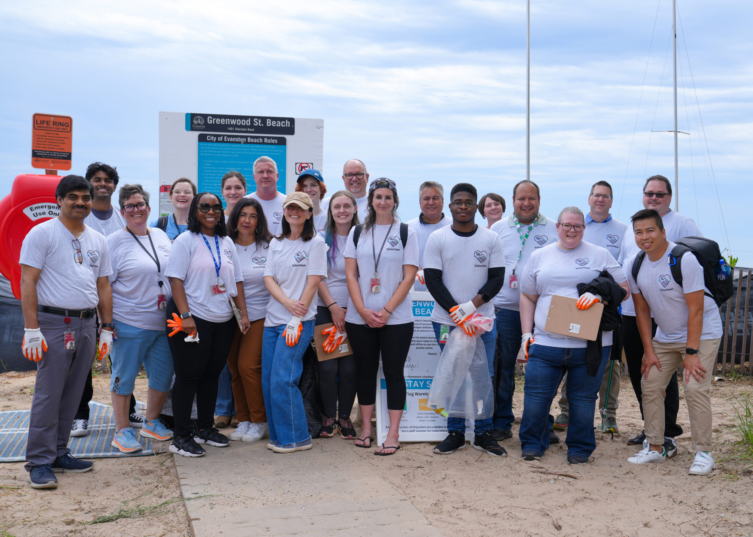 a group of UL Research Institutes and UL Standards & Engagement employees standing in a group smiling after a volunteering event