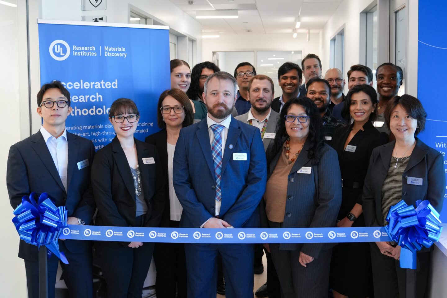 Elizabeth, MDRI ribbon cutting