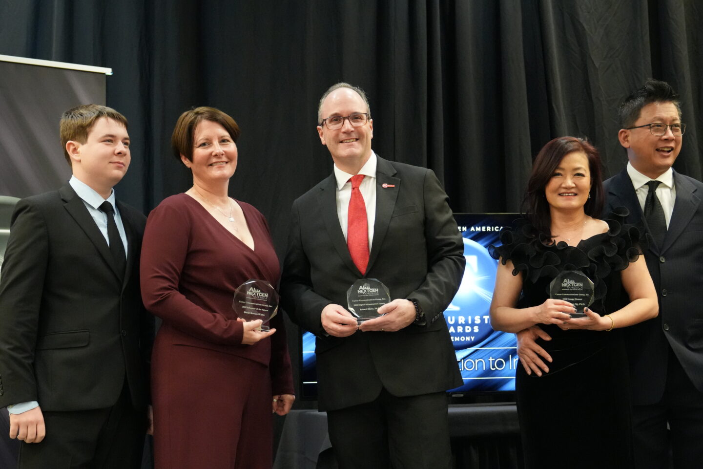 UL Research Institutes’ Becki Rowan and Justin Finesilver being honored for their excellence in safety science education through the Futurist Awards.